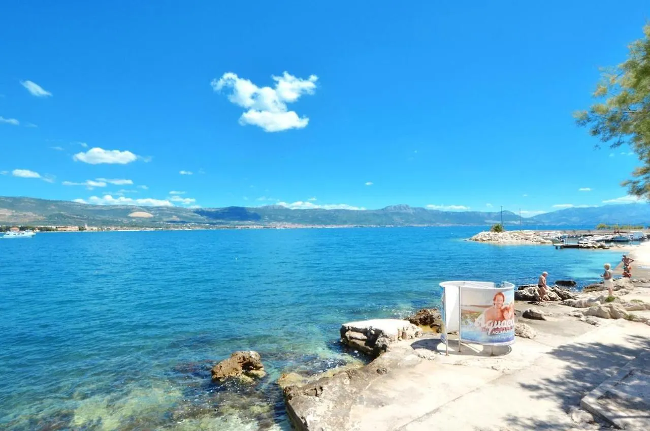 Apartments By The Sea Arbanija, Ciovo - 18624 Trogir