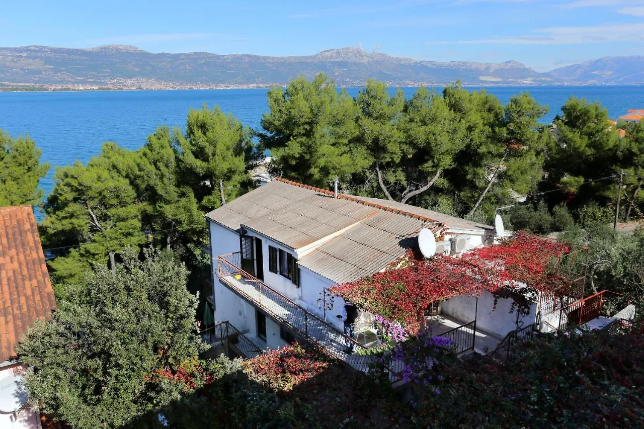 Apartments By The Sea Arbanija, Ciovo - 18624 Trogir