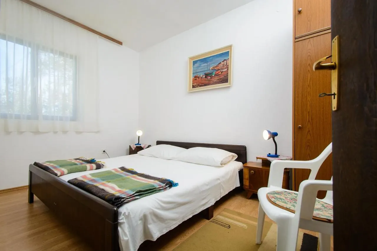 Apartments By The Sea Arbanija, Ciovo - 18624 Trogir