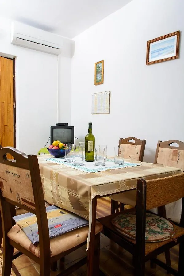 Apartments By The Sea Arbanija, Ciovo - 18624 Trogir